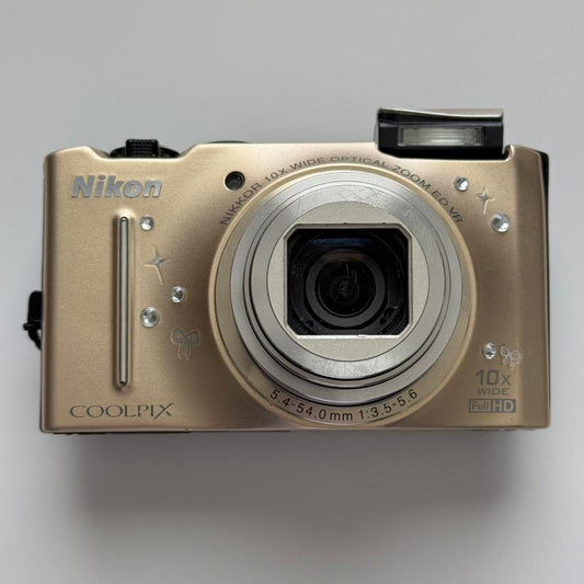 Pre-Owend Nikon Coolpix S8100 Digital Camera Bundle ⋆ 🥂 ˚. ✨