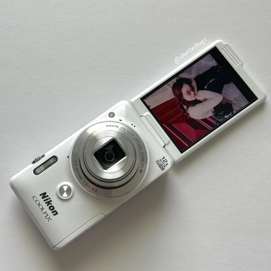 Pre-Owend Nikon Coolpix S6900 Digital Camera Bundle 🤍 ˚⊹ ⋆ 🐇 RARE Glossy White Digicam